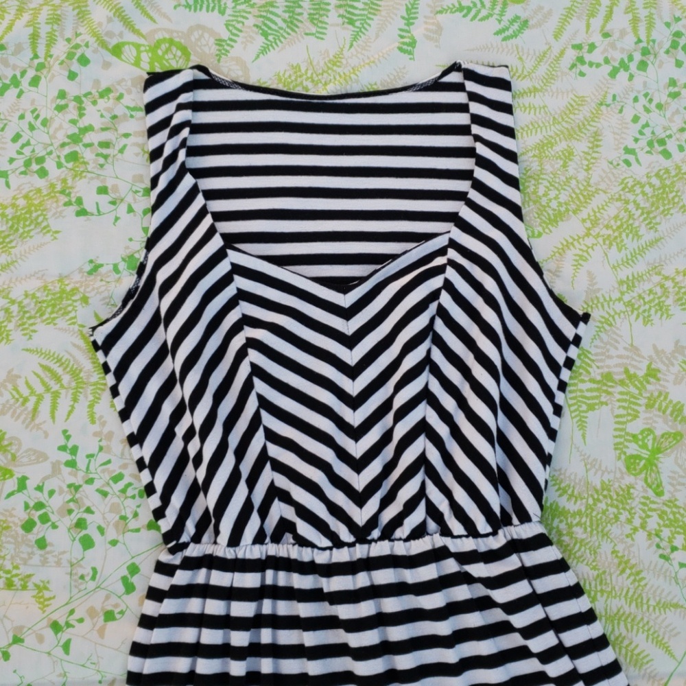 B&W Sundress with cute stripes. Pinup. Sexy. Comfy
